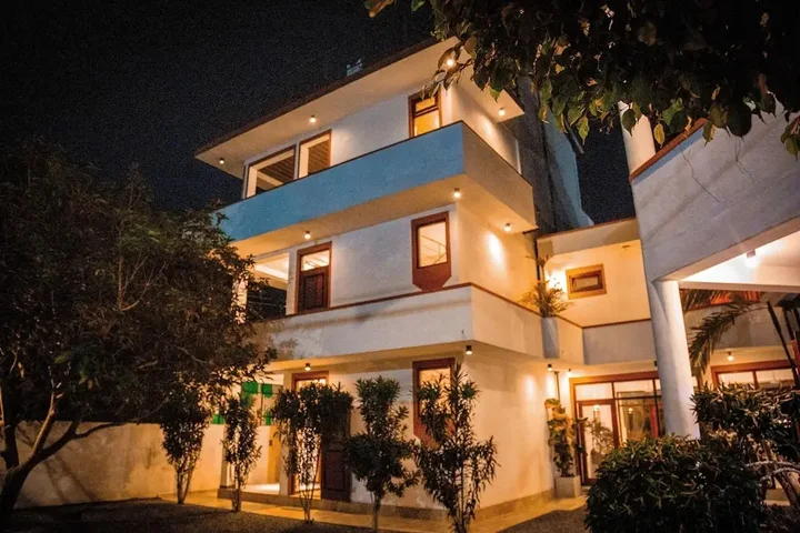 Бентота: Riverside Inn Fuji