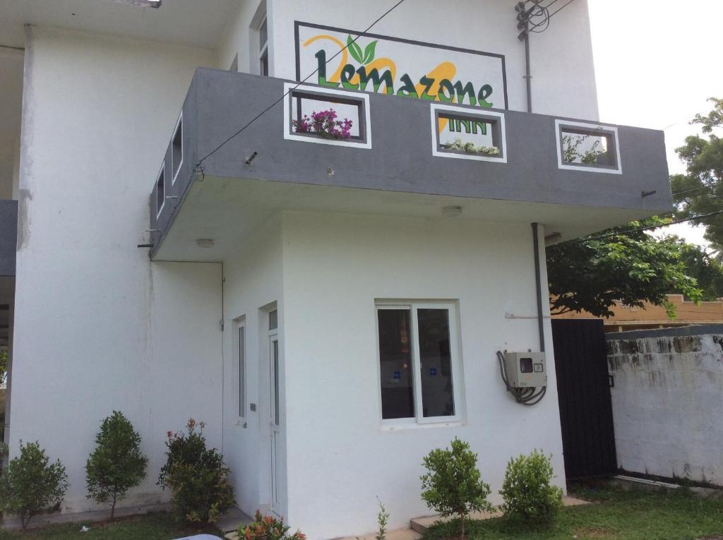 Мирисса: Lemazone Inn