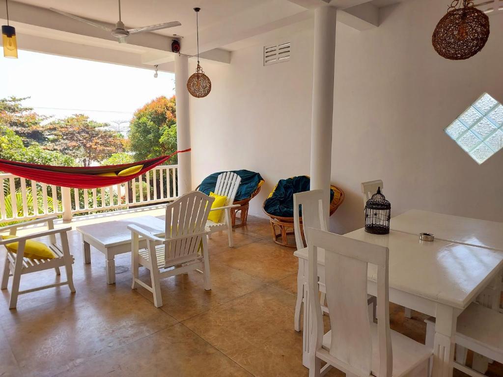 Велигама: Weligama Ocean Breeze