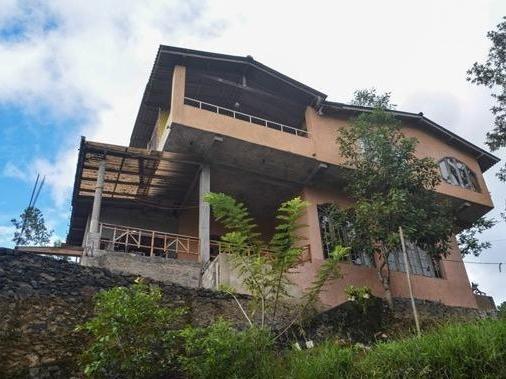 Элла: Ella Highest Inn