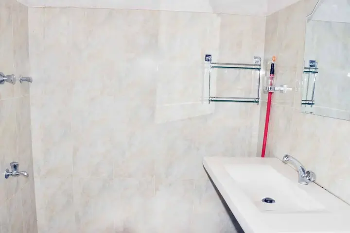 Полватумодара: Lanrich Villa