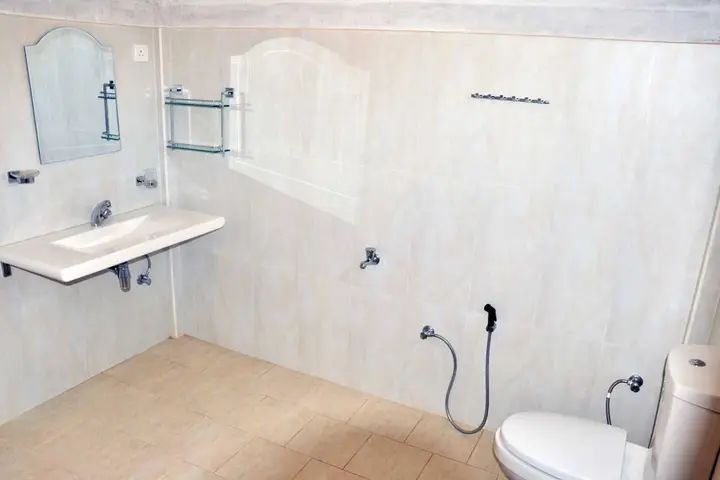 Полватумодара: Lanrich Villa