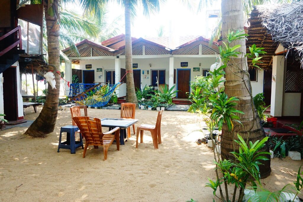 Аругам-Бэй: Star Rest Beach Hotel Arugambay