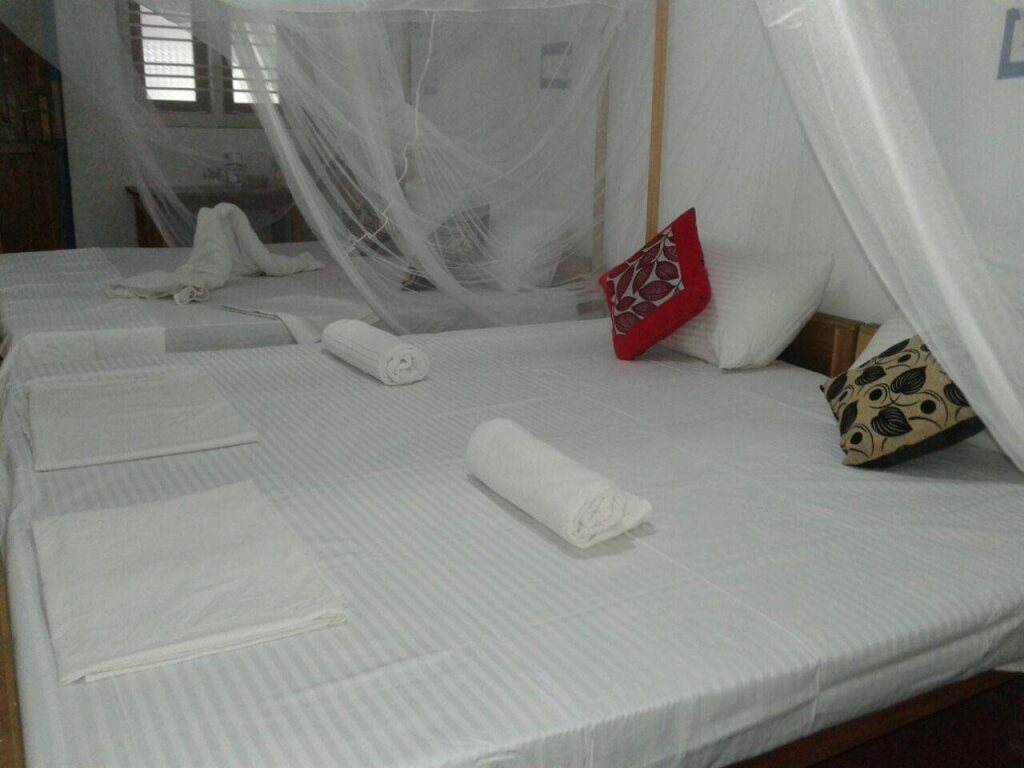 Аругам-Бэй: Star Rest Beach Hotel Arugambay