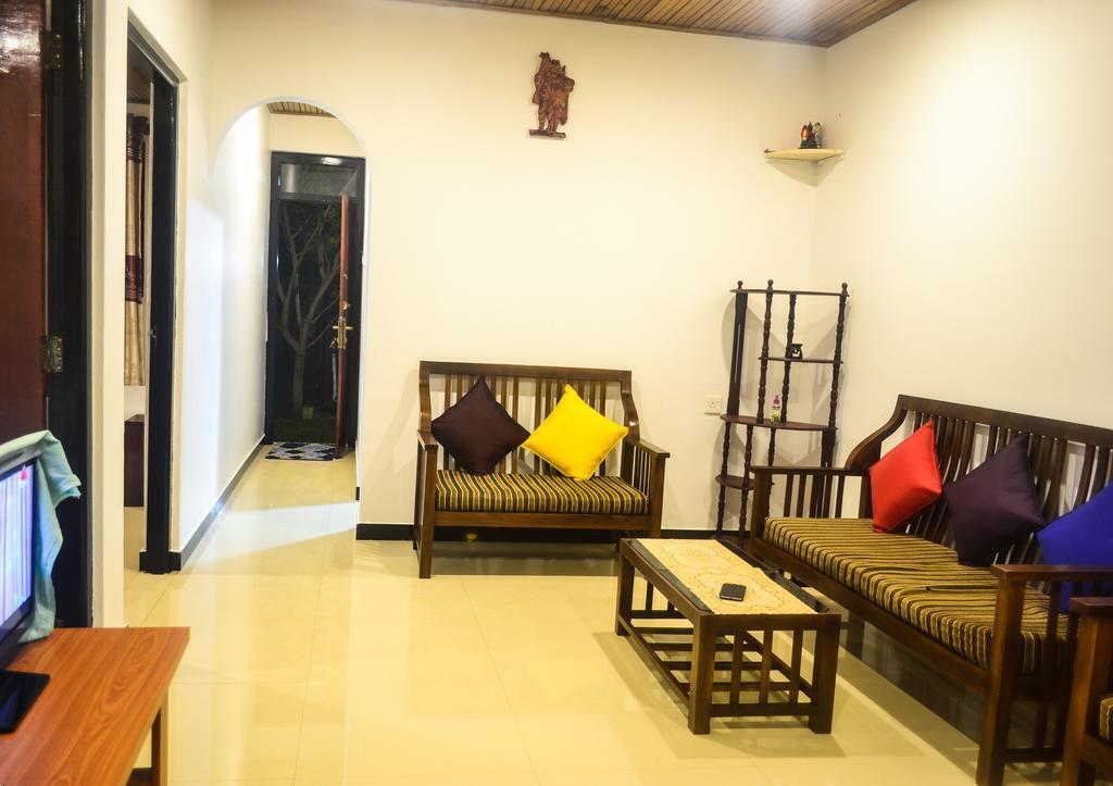 Хиккадува: Yoho Hikkaduwa Beach House