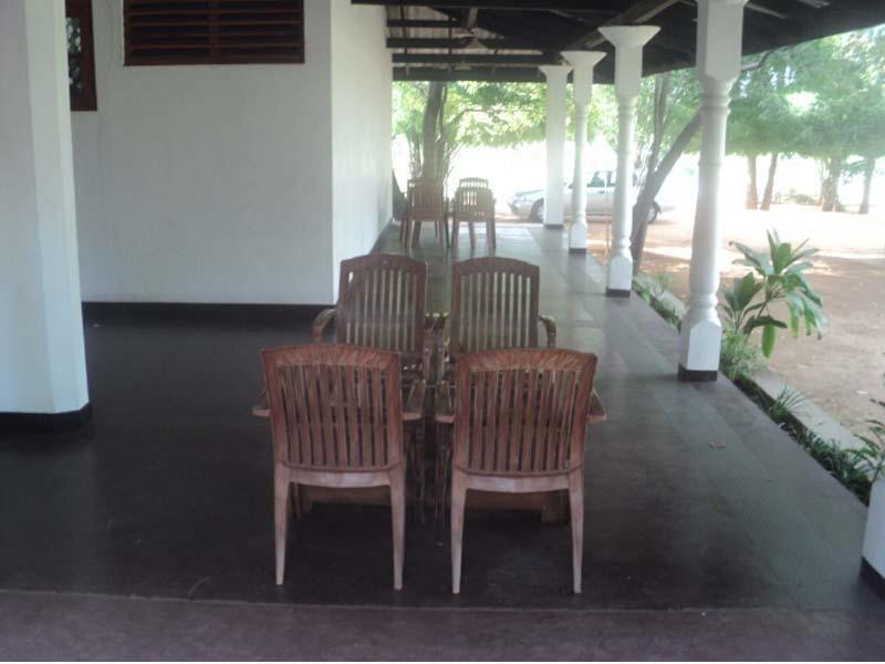 Гиритале: Triangle Holiday Inn