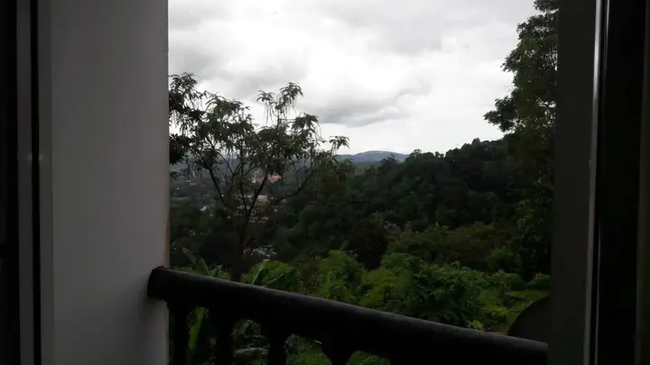 Канди: Kandy Hill Bungalow