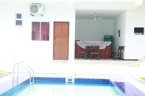 Мирисса: Sea Breeze Hotel