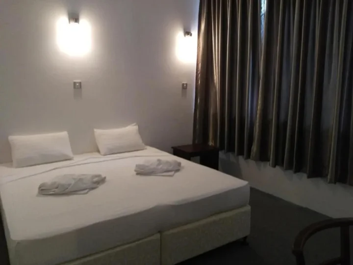 Коломбо: West Inn Colombo