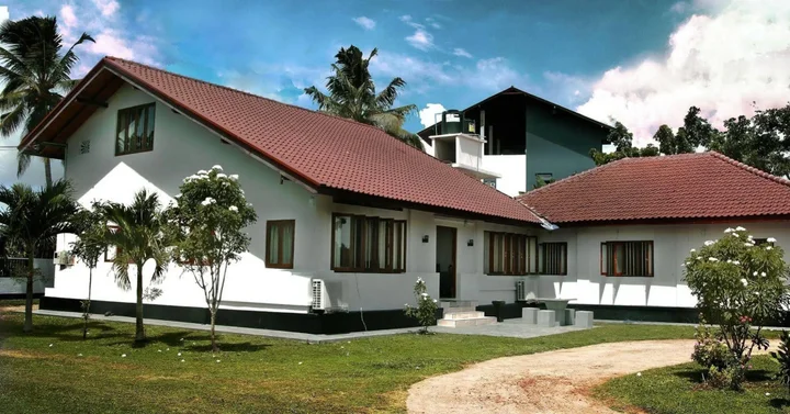 Валгама: Acquabey Surf Villa