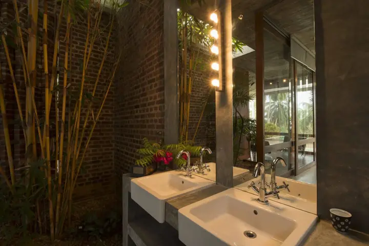 Унакурува: Walatta House