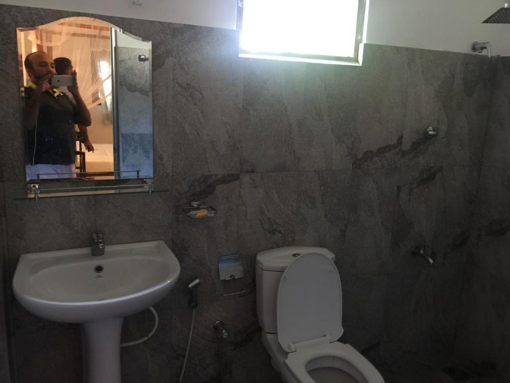 Унаватуна: Unawatuna Backpacker Lodge