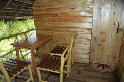 Киринда: Kumbuk Tree House