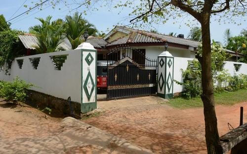 Бентота: B B Chami House