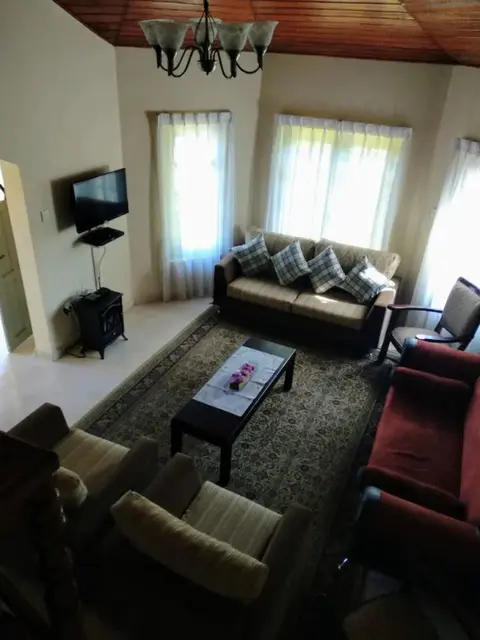 Бандаравела: Windsor Forest Bungalow