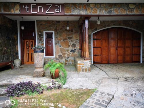 Хапутале: ‘t En Zal