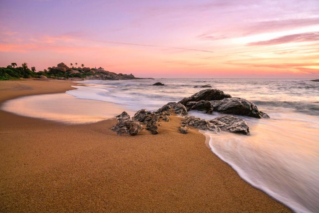 Киринда: Beach Bungalows & Beach Camping