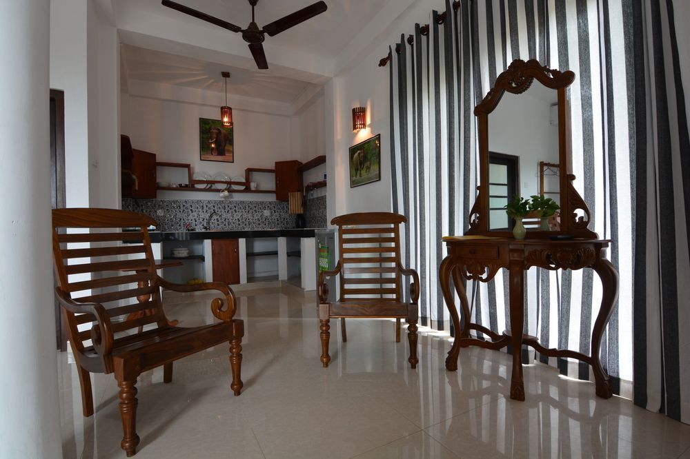 Унаватуна: Sea View Deepal Villa