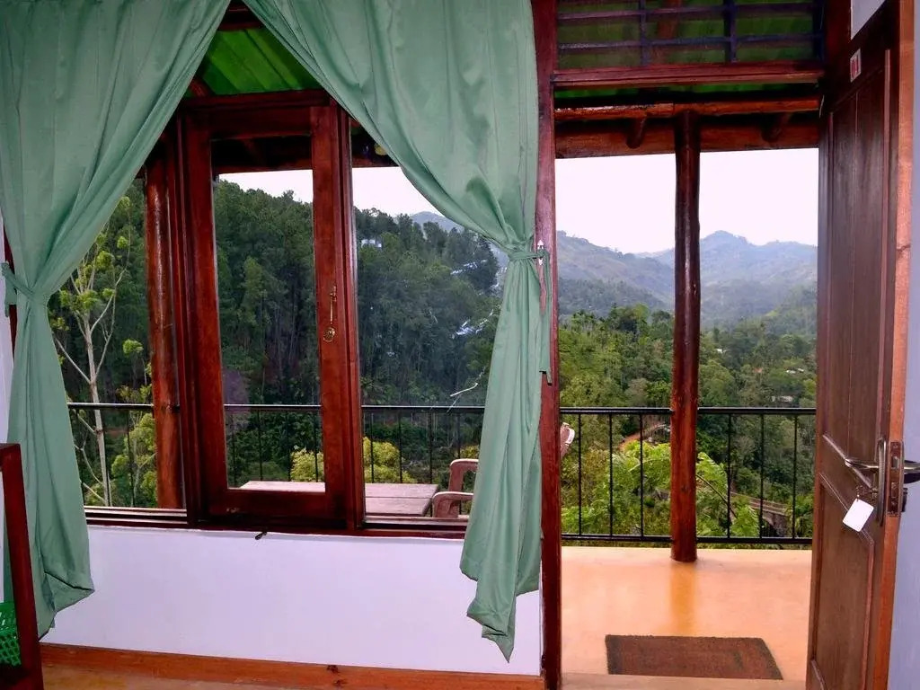 Элла: Nine Arch lodge Ella