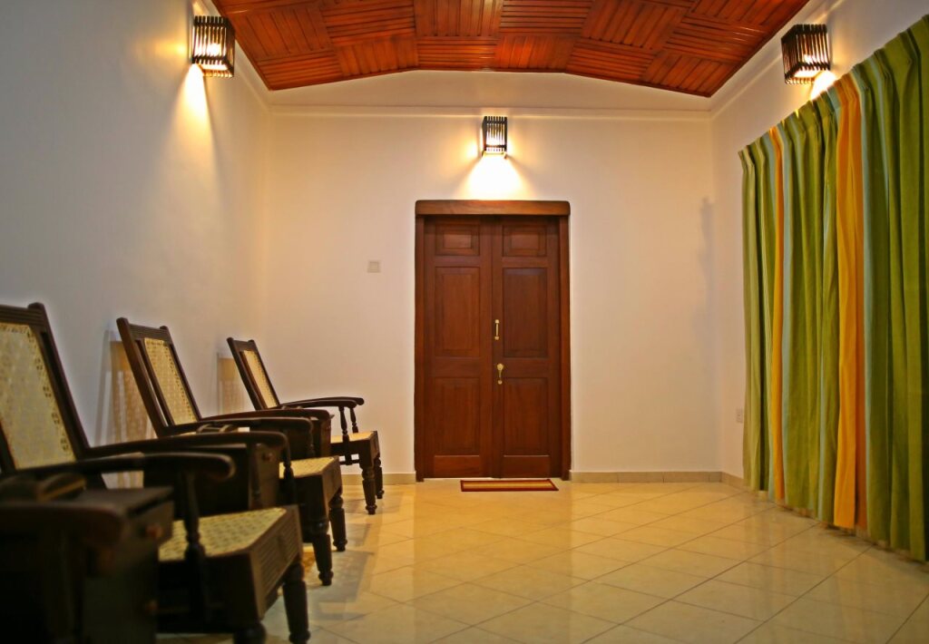 Пиннавала: Villa Pinnawala & Restaurant