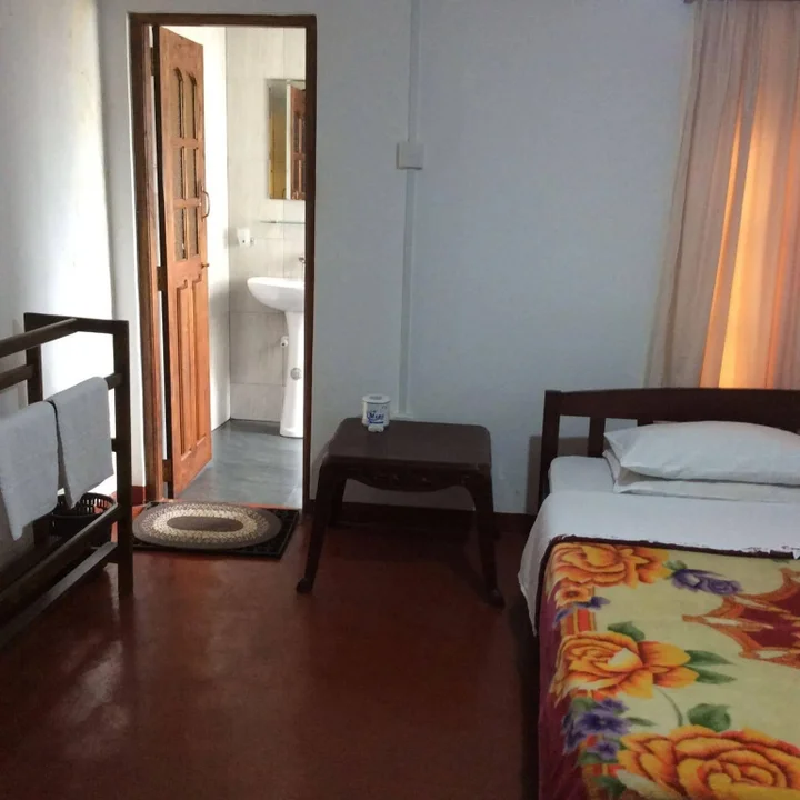 Нувара-Элия: Andrews Hostel