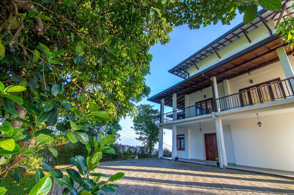 Канди: Jack Tree Lodge