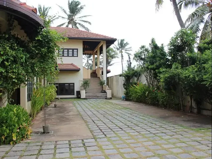 Гора Lavinia: The Margosa Residencies
