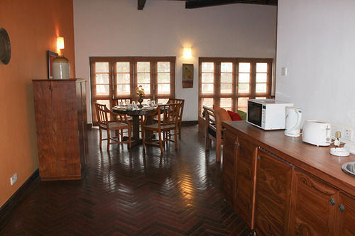 Гора Lavinia: The Margosa Residencies
