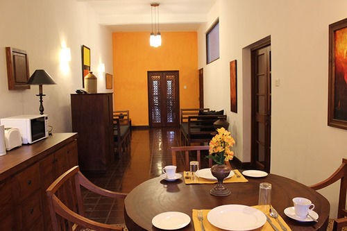 Гора Lavinia: The Margosa Residencies
