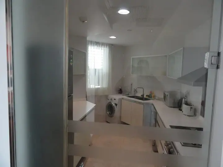 Коломбо: Monarch Apartments