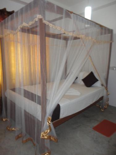 Ахангама: Ritz Surf Resort