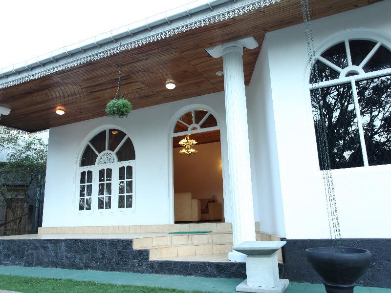 Канди: Bayleaves Holiday Bungalow
