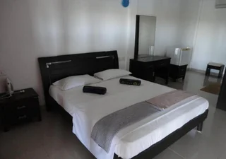 Аругам-Бэй: Yoho Hotel Arugambay Beach Inn
