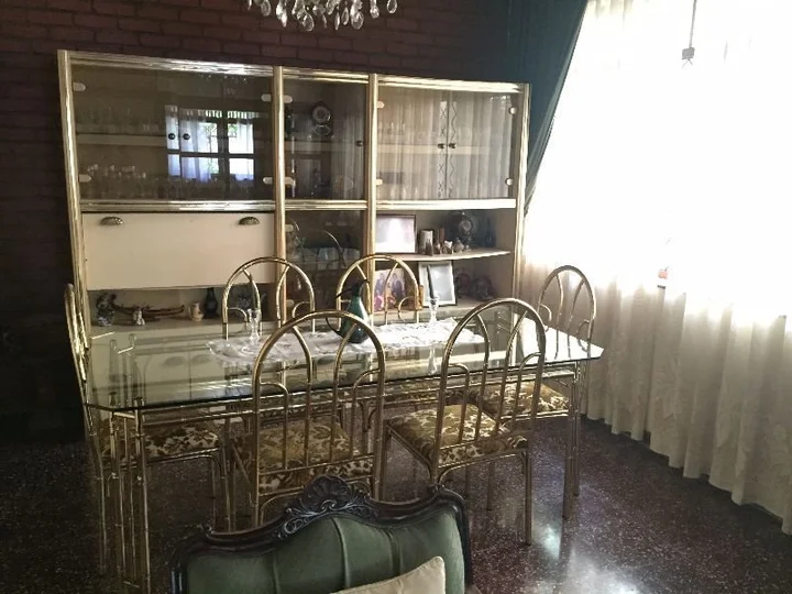Коломбо: Hector & Manel's Home