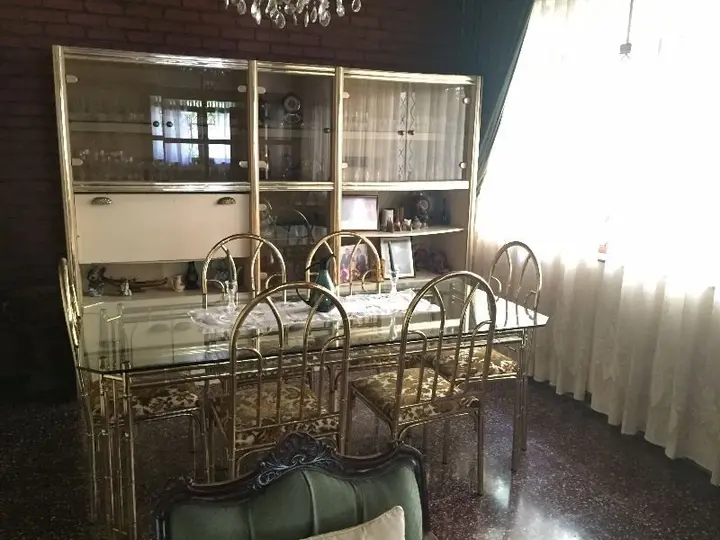 Коломбо: Hector & Manel's Home