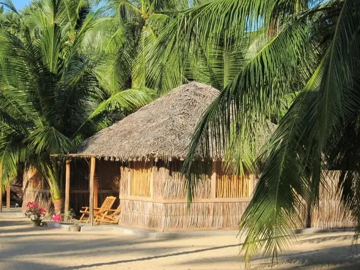 Кандакули: Funky Far Nest Tropical Resort