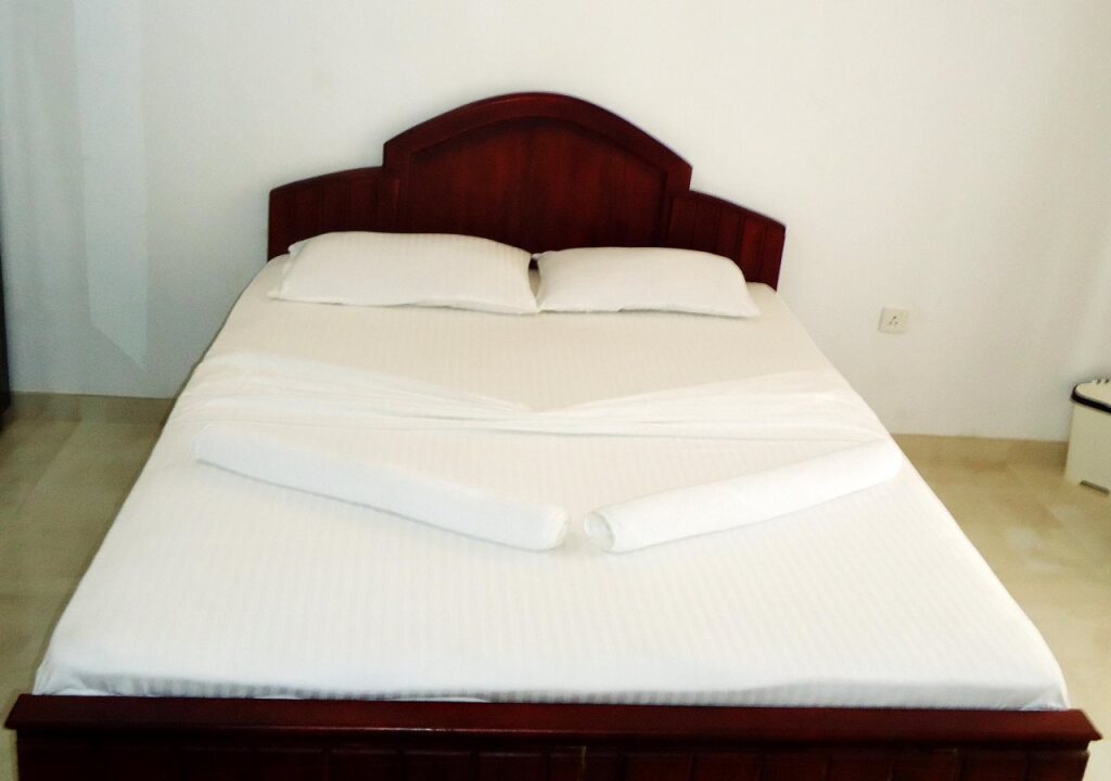 Анурадхапура: Hotel T And T