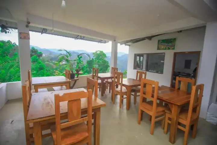 Элла: Ella Nimal Nest Inn