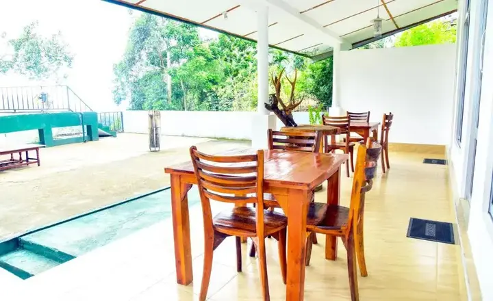 Элла: Ella Nimal Nest Inn