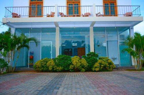 Дамбулла: Blue Water Lily Hotel