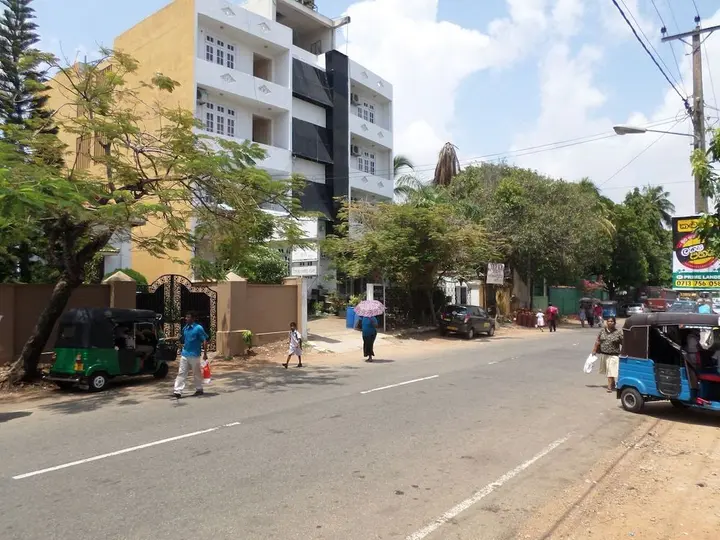 Гора Lavinia: Mount Lanka Hotel & Suites