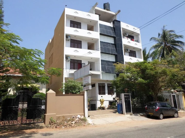 Гора Lavinia: Mount Lanka Hotel & Suites