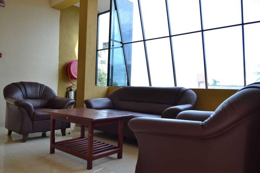 Гора Lavinia: Mount Lanka Hotel & Suites