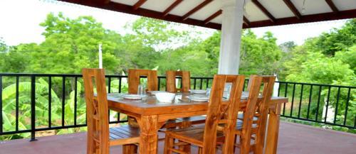 Киринда: Sunera Resort, Tissamaharama