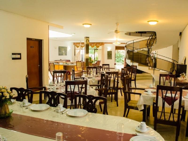 Гора Lavinia: Hotel 12