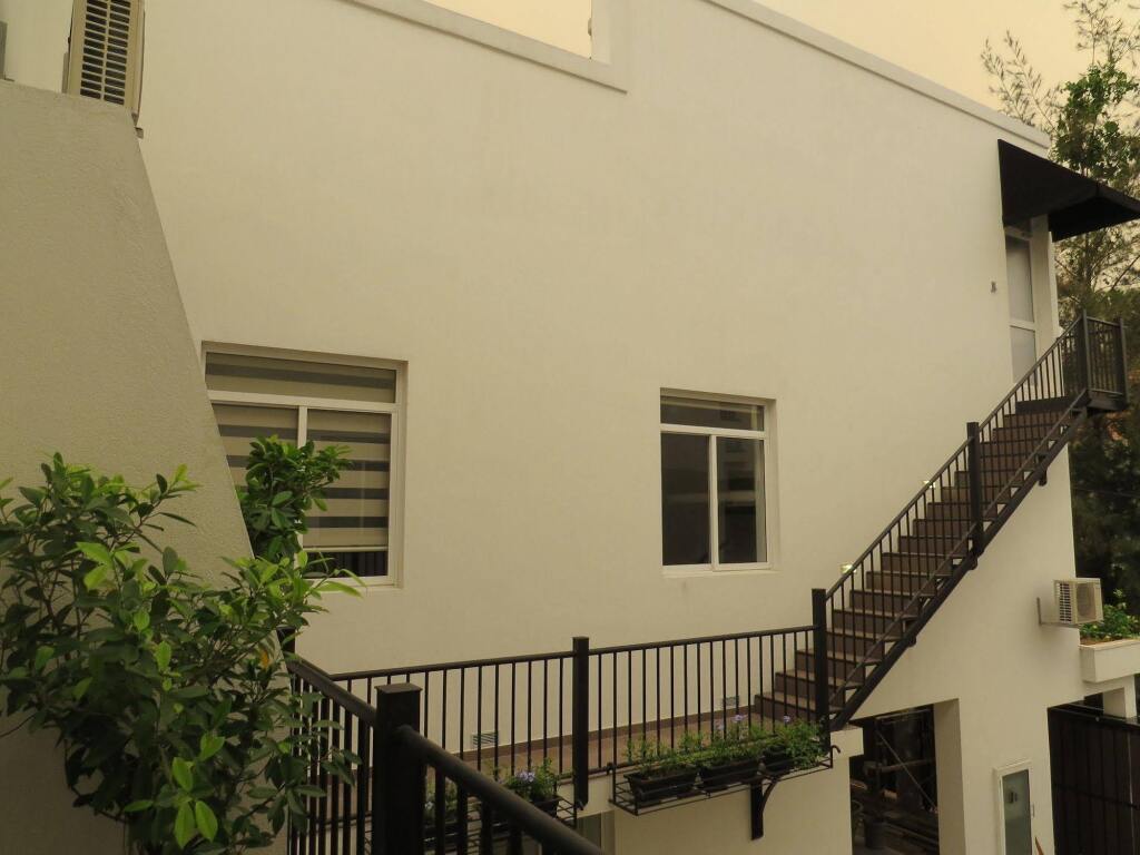 Коломбо: Chapelton House
