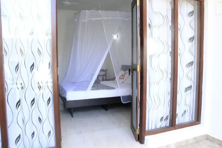 Унаватуна: Neptune Bay Hotel
