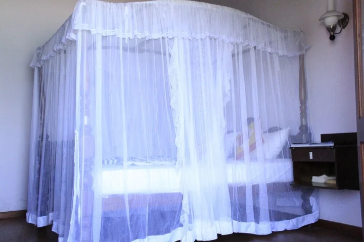 Унаватуна: Neptune Bay Hotel