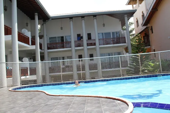Унаватуна: Neptune Bay Hotel