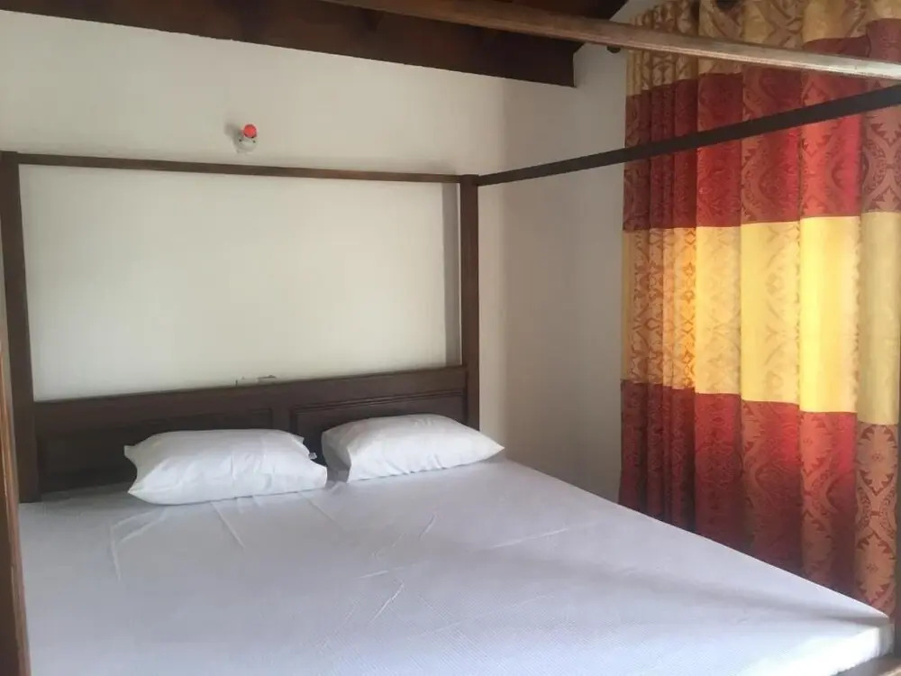 Аругам-Бэй: Mambo's Arugambay Hotel